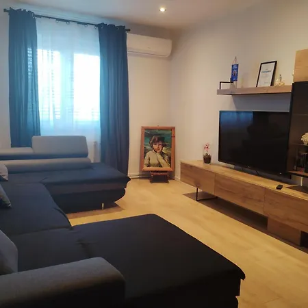 Διαμέρισμα Dgm